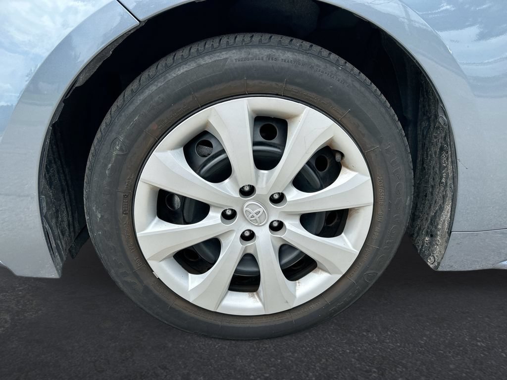 Used 2024 Toyota Corolla LE FWD image 10