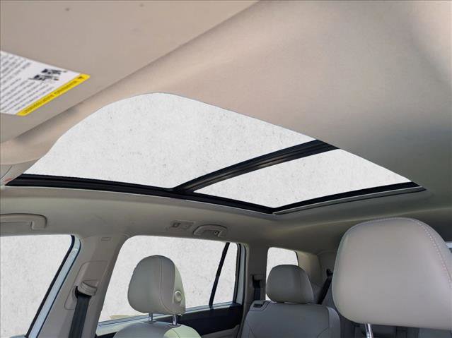 Used 2021 Volkswagen Atlas SE w/ Panoramic Sunroof Package FWD image 15