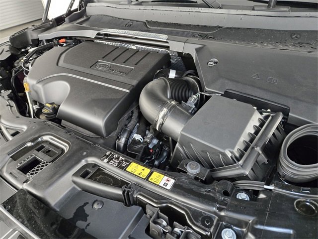 New 2025 Land Rover Discovery Sport S image 19