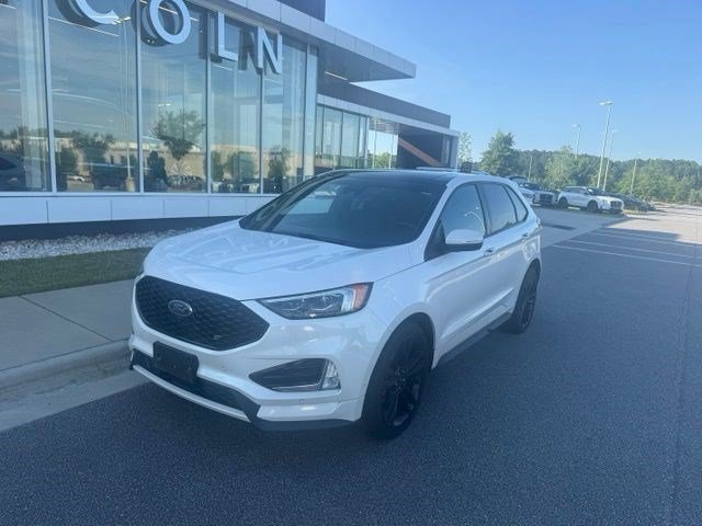 Used 2019 Ford Edge ST w/ Equipment Group 401A AWD/4WD image 2