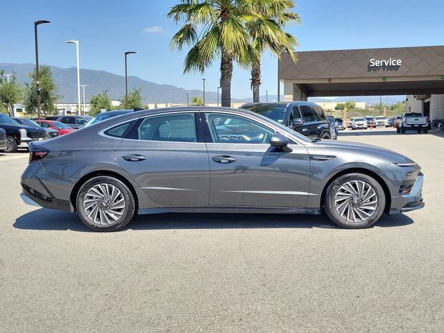 New 2026 Hyundai Sonata SEL FWD image 32