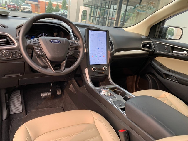 Used 2022 Ford Edge SEL w/ Convenience Package AWD/4WD image 19
