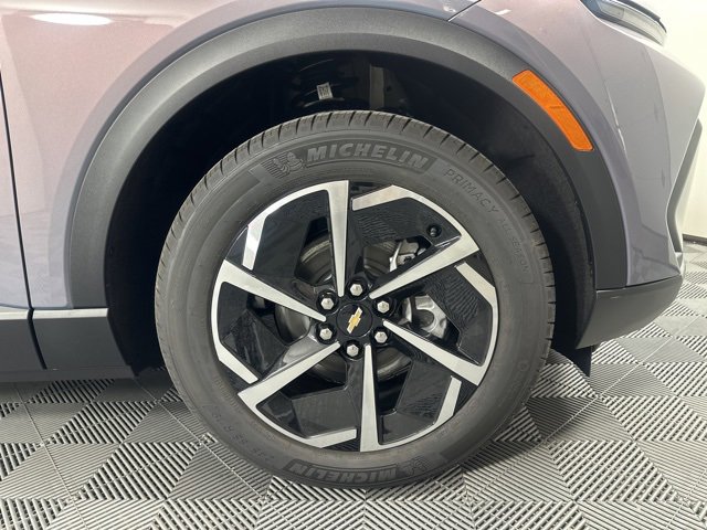 New 2026 Chevrolet Equinox EV LT image 11