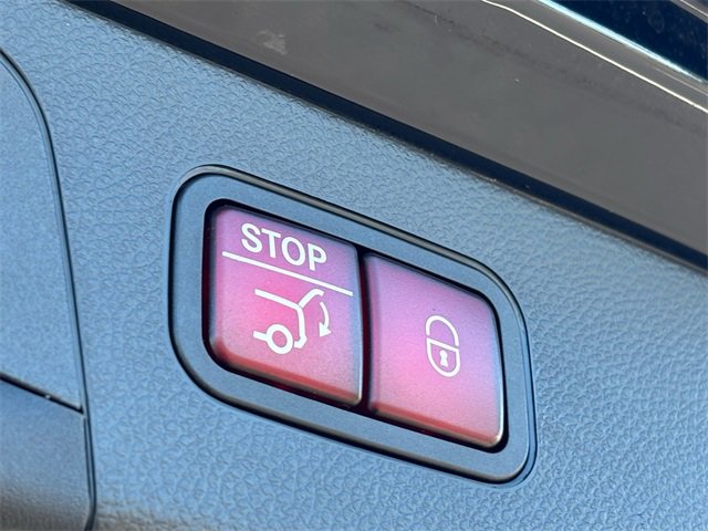 Used 2022 Mercedes-Benz GLC 300 w/ Premium Package Lite image 14