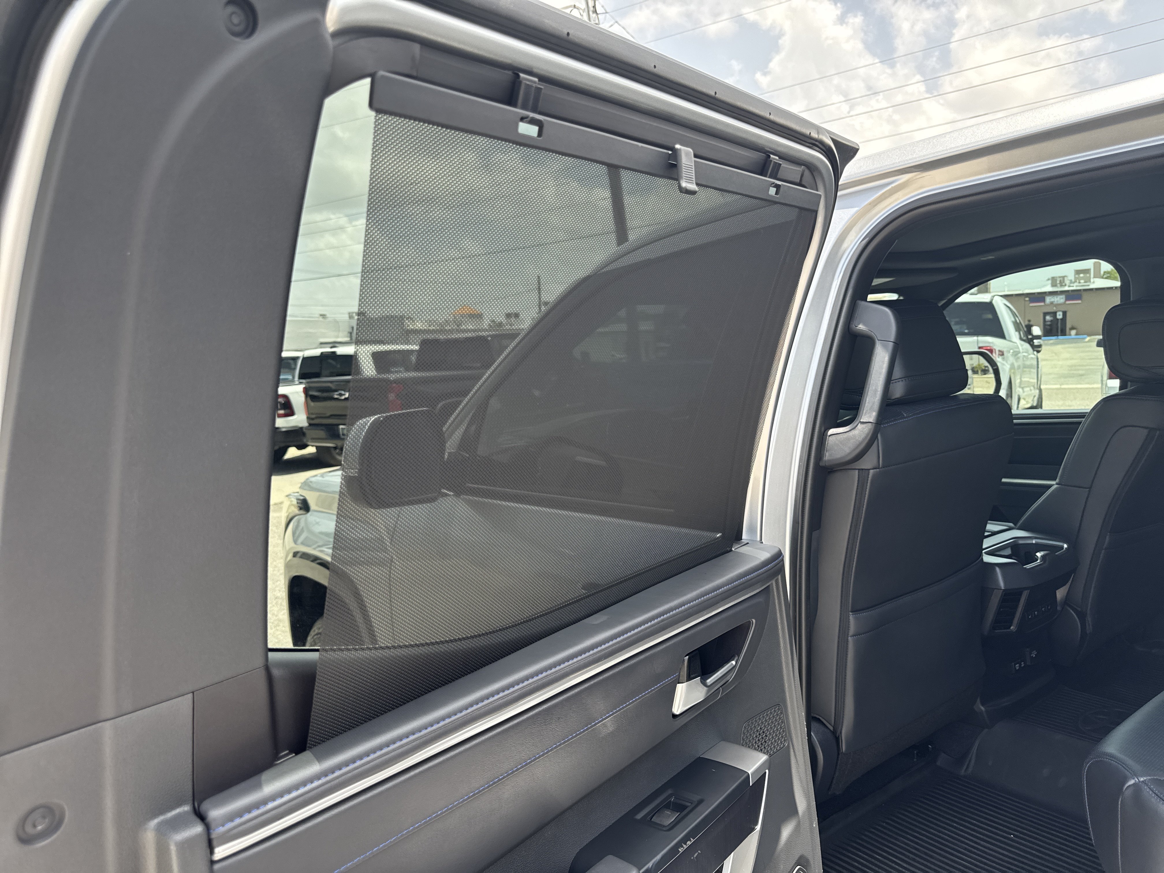 Used 2025 Toyota Tundra Platinum AWD/4WD image 19