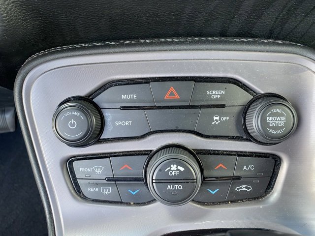 Used 2023 Dodge Challenger SXT image 21