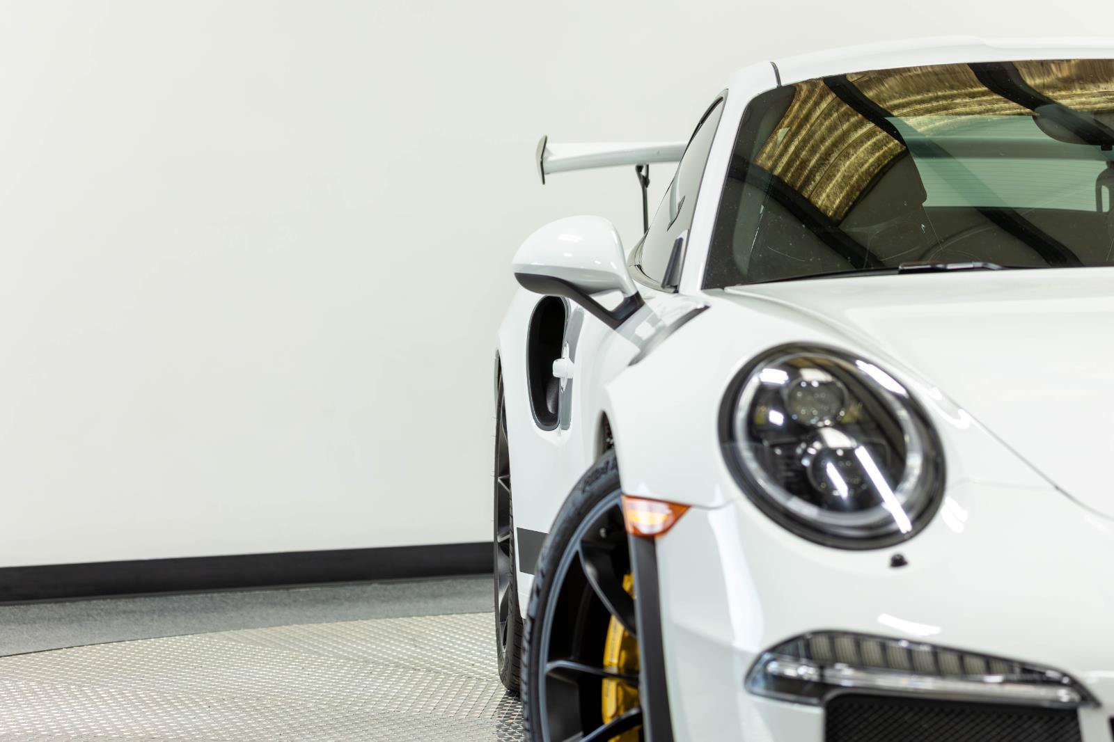 Used 2016 Porsche 911 GT3 RS RWD image 49