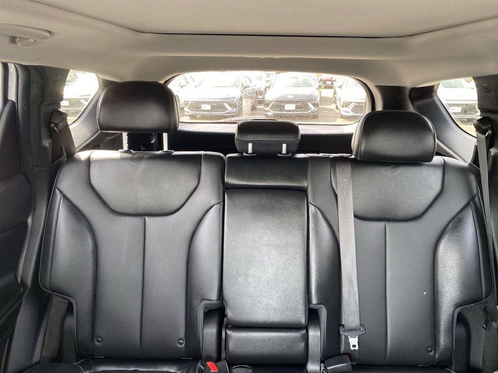 Certified 2023 Hyundai Santa Fe SEL w/ Premium Package image 15