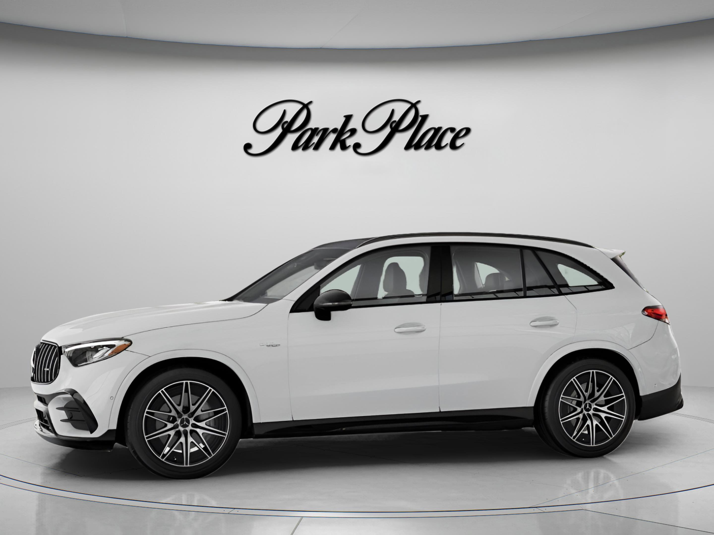 New 2026 Mercedes-Benz GLC 43 AMG 4MATIC image 4