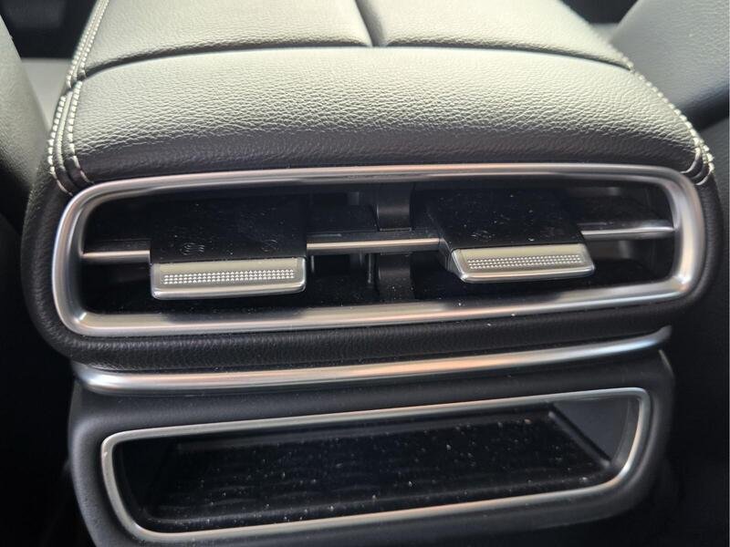 Used 2025 Genesis GV80 2.5T Standard AWD/4WD image 13