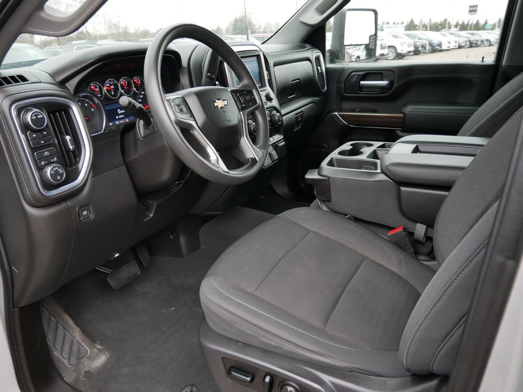 Used 2021 Chevrolet Silverado 2500 LT AWD/4WD image 15