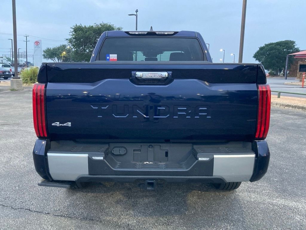 Used 2024 Toyota Tundra Limited w/ Power Package AWD/4WD image 4