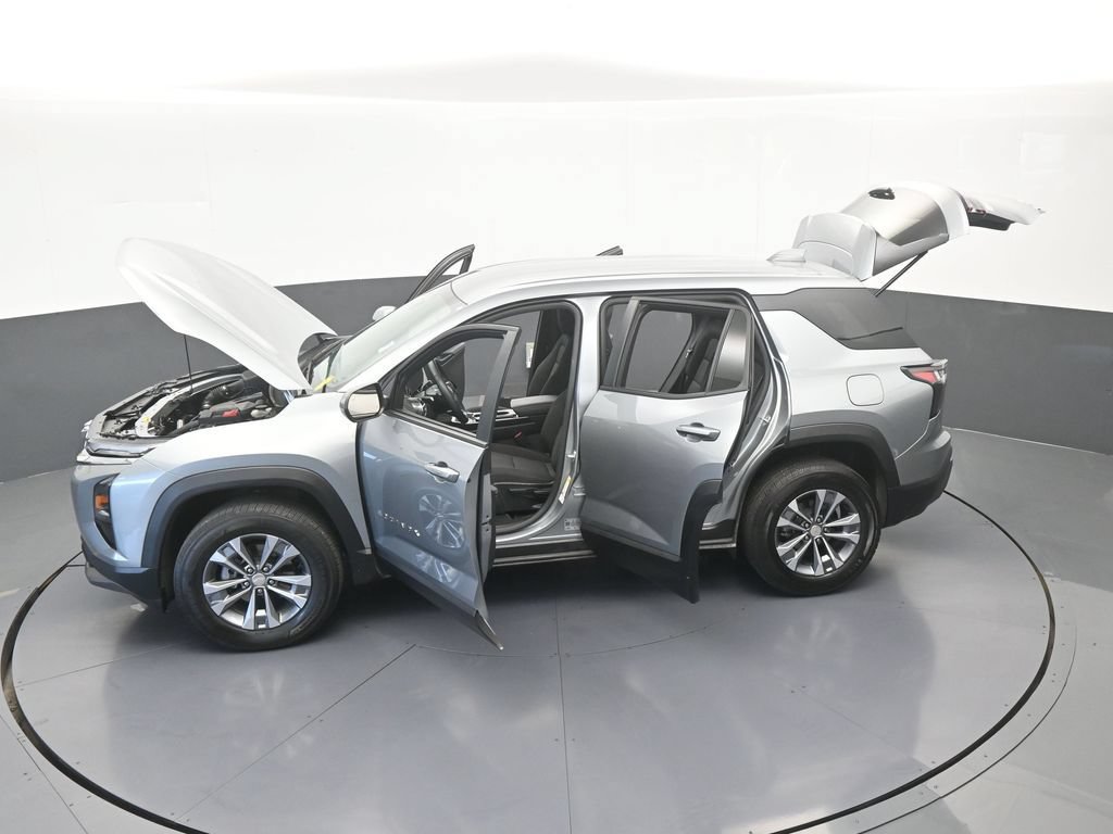 Used 2026 Chevrolet Equinox LT FWD image 61