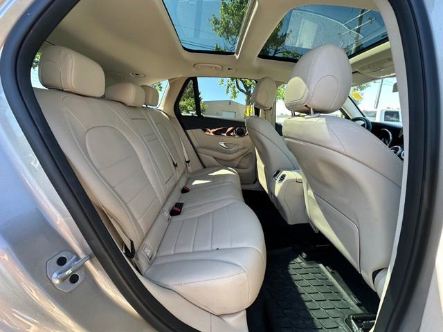Used 2022 Mercedes-Benz GLC 300 image 27