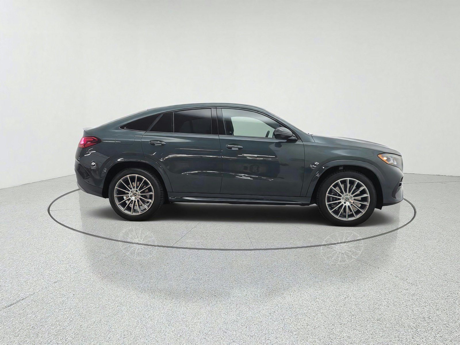 New 2027 Mercedes-Benz GLE 450 4MATIC Coupe image 4