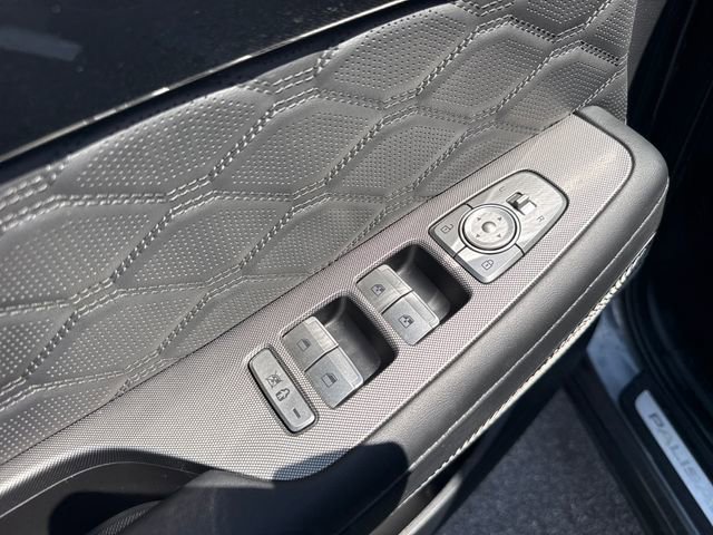 Used 2022 Hyundai Palisade Calligraphy image 10