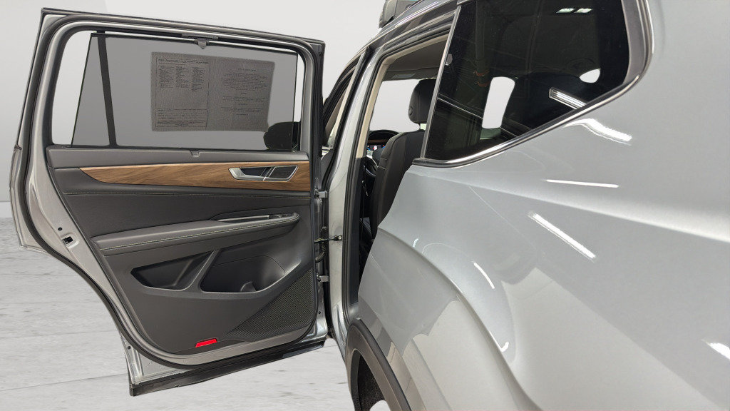 Certified 2026 Volkswagen Atlas SE FWD image 31