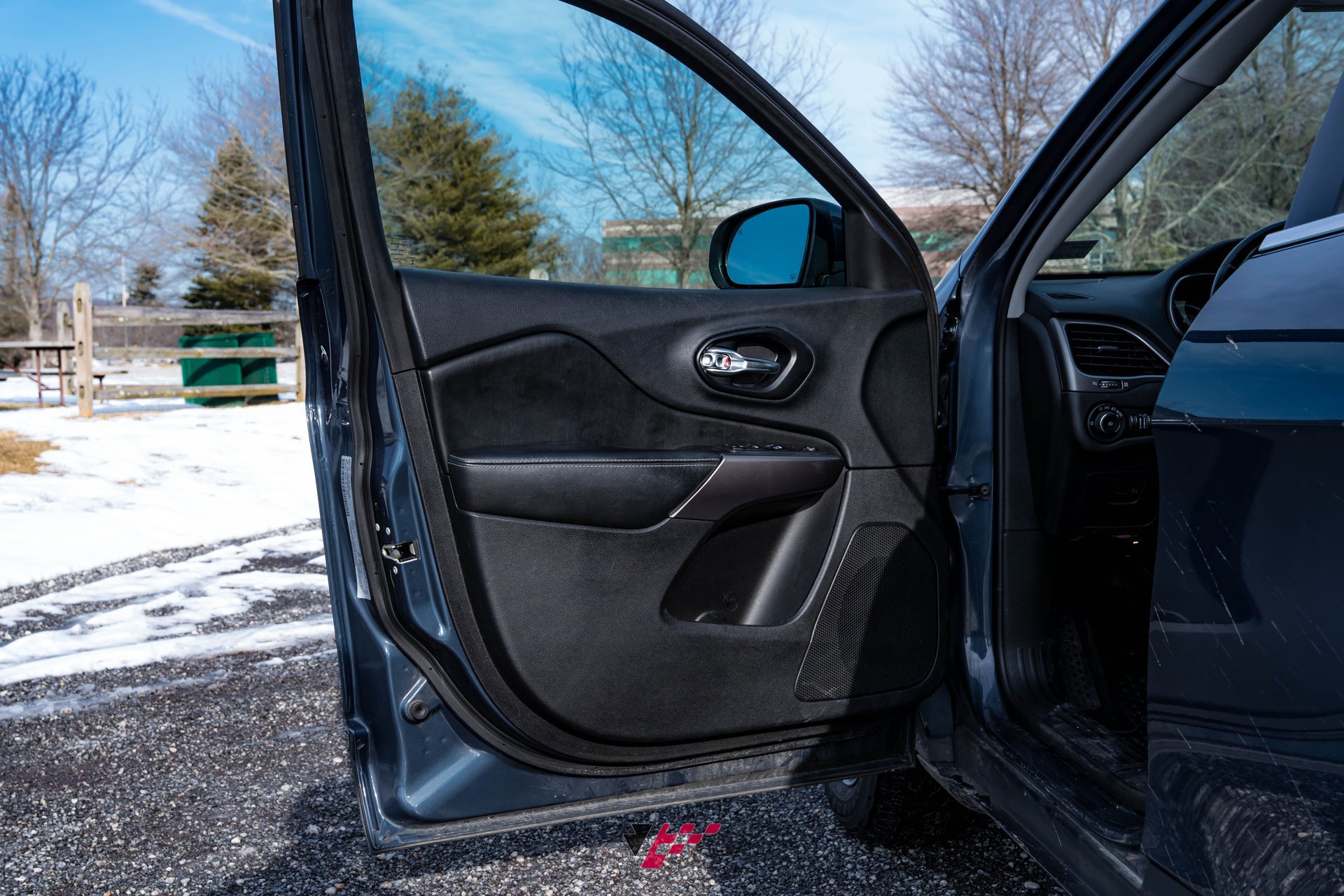 Used 2021 Jeep Cherokee Latitude Lux w/ Comfort/Convenience Group image 23