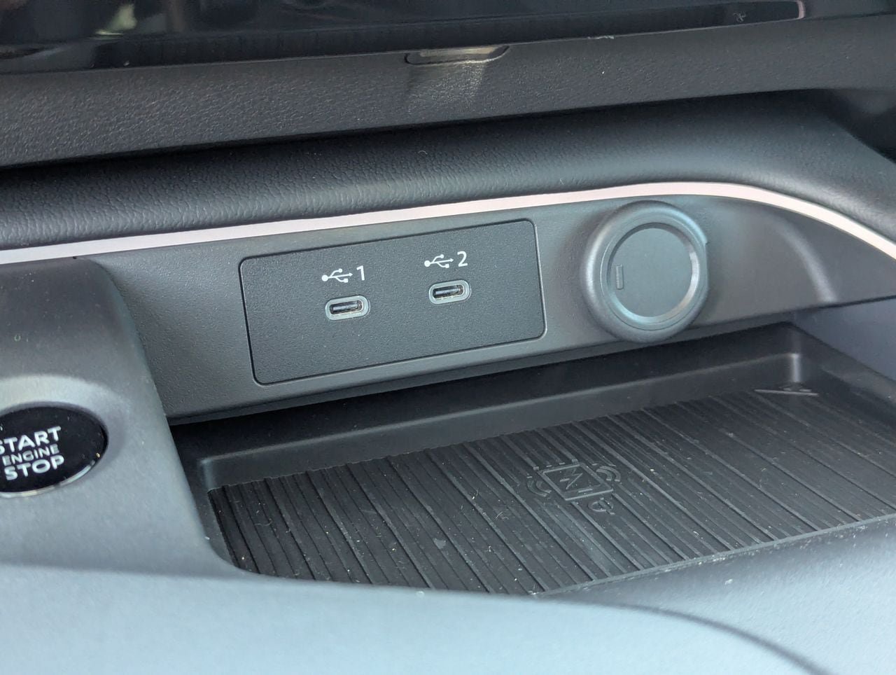 New 2026 Nissan Sentra SR w/ SR Premium Package FWD image 21