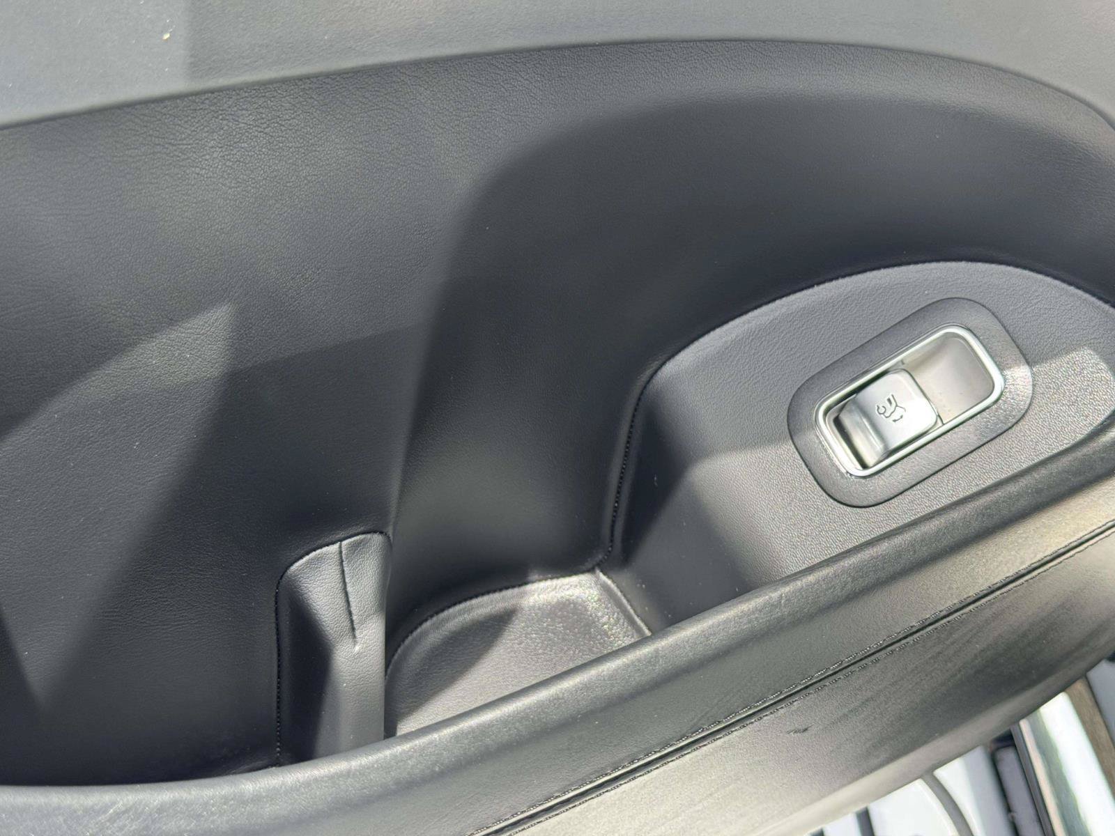 Used 2022 Mercedes-Benz Maybach GLS 600 4MATIC image 33