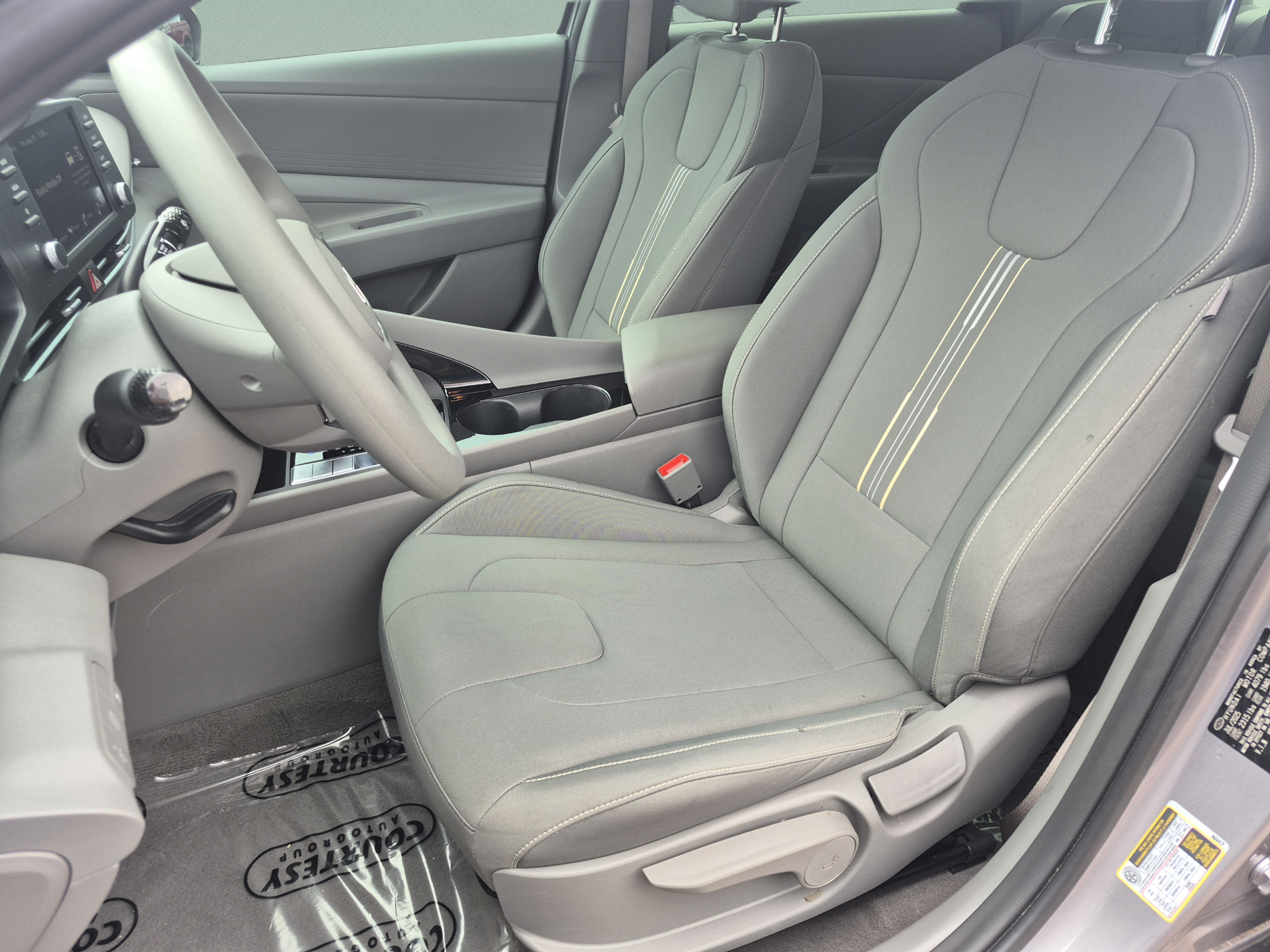 Certified 2025 Hyundai Elantra Hybrid w/ Cargo Package FWD image 17