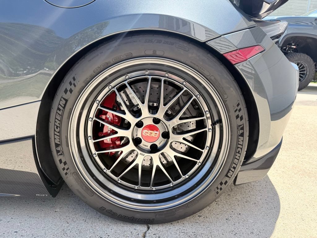 Used 2019 McLaren 720S Performance RWD image 32