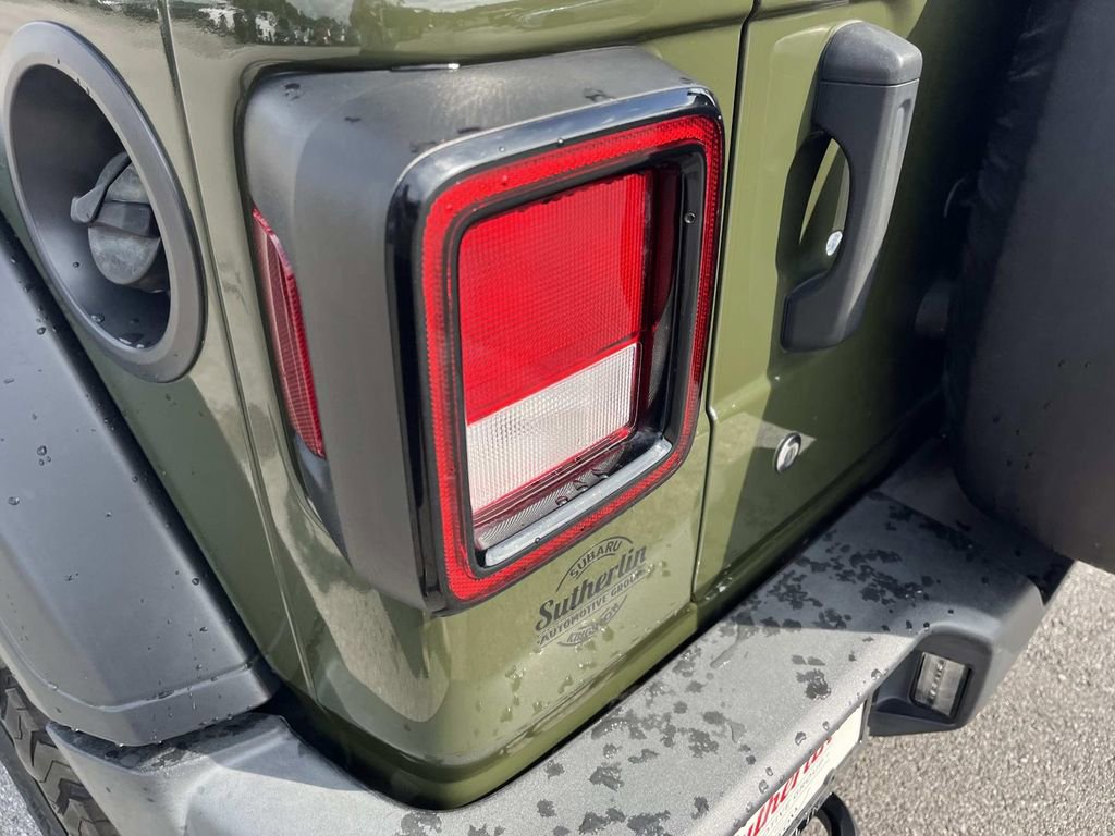 Used 2021 Jeep Wrangler Sport image 10