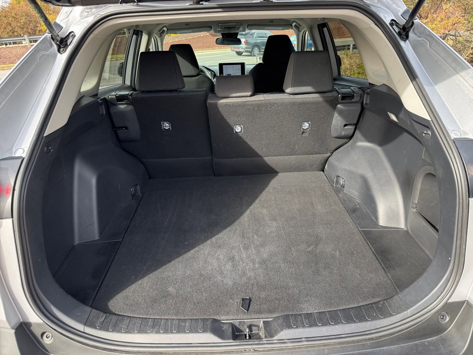 Used 2025 Toyota RAV4 LE image 25