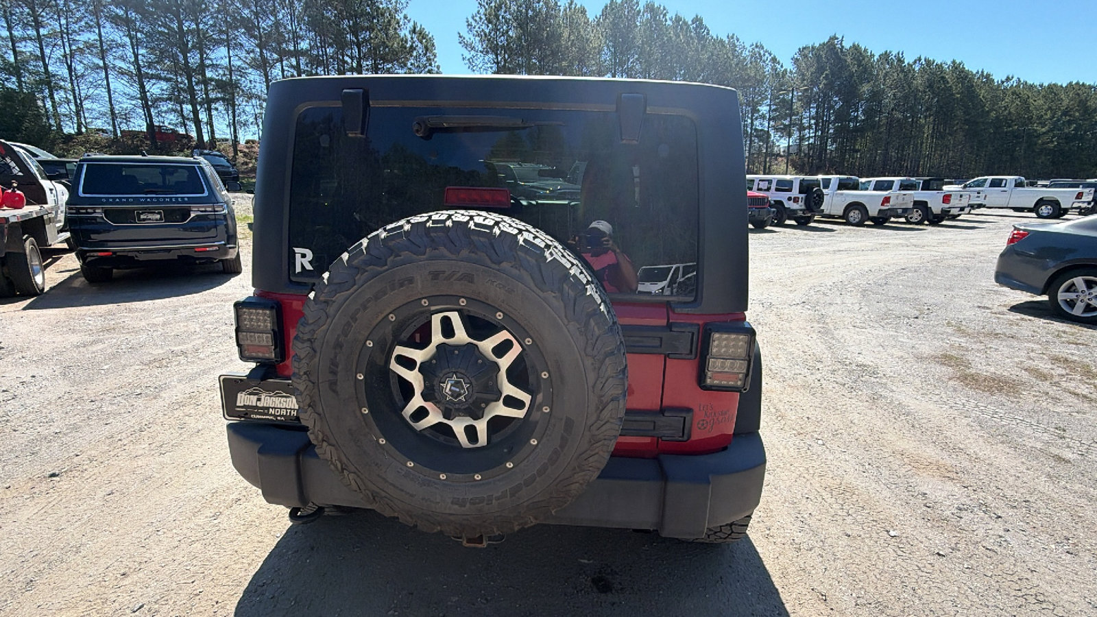 Used 2012 Jeep Wrangler Unlimited Sport image 9