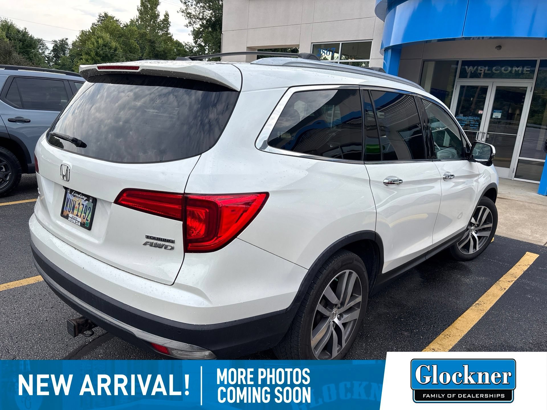 Used 2017 Honda Pilot Touring image 4