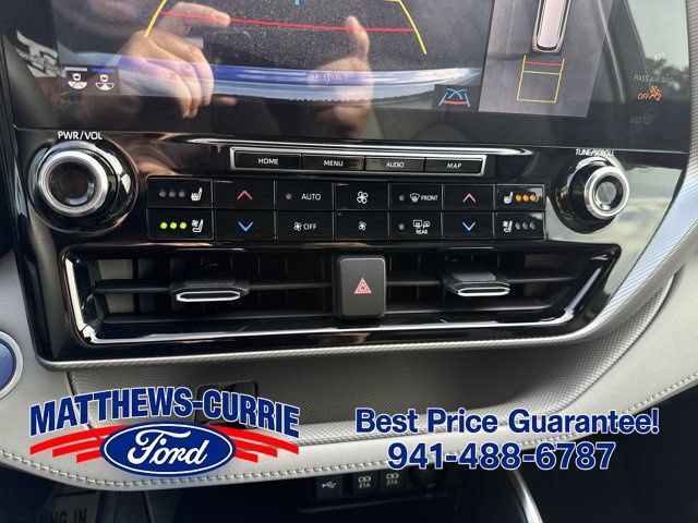 Used 2021 Toyota Highlander Platinum FWD image 21