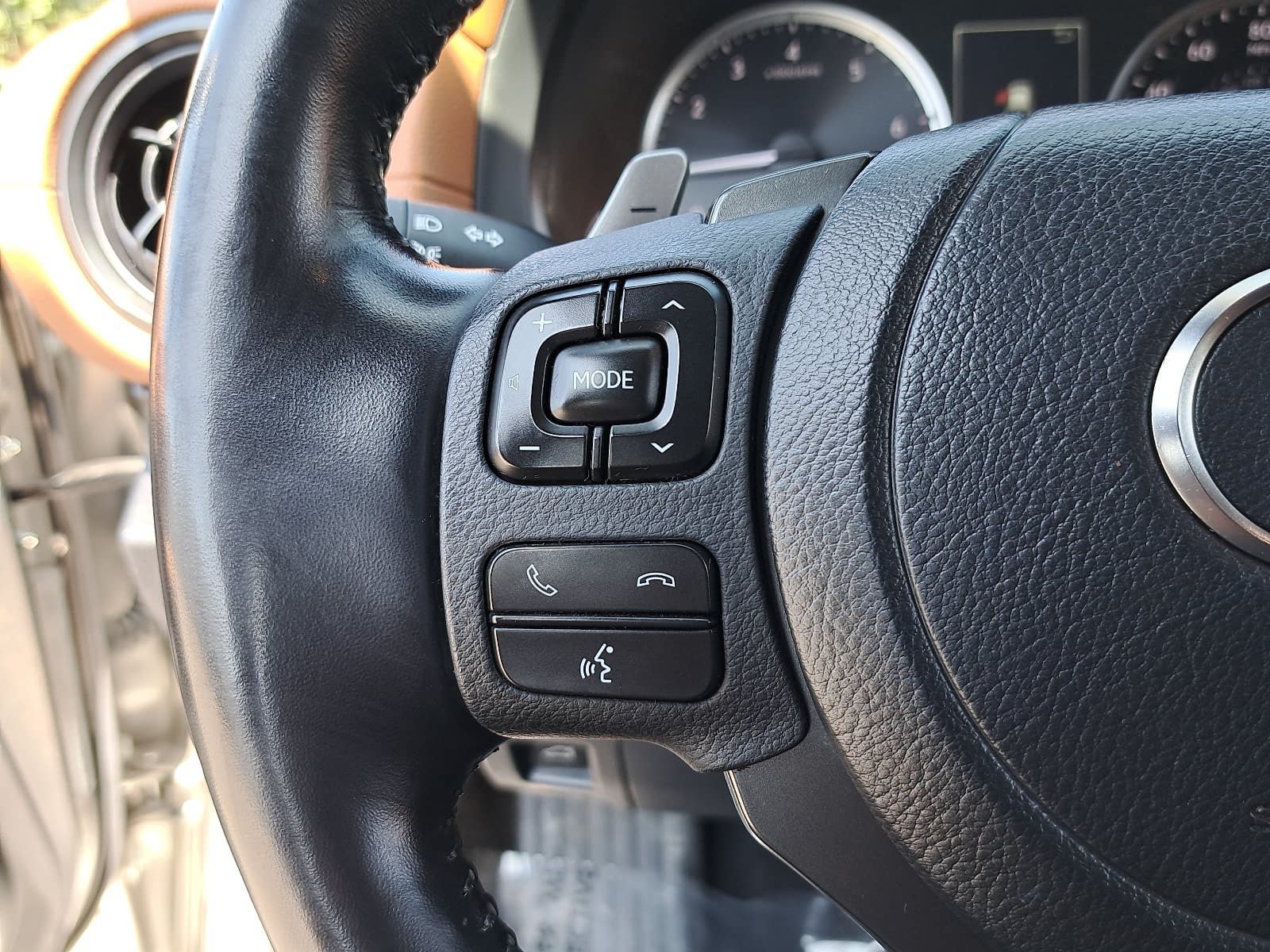 Used 2023 Lexus IS 300 w/ Premium Package RWD image 17
