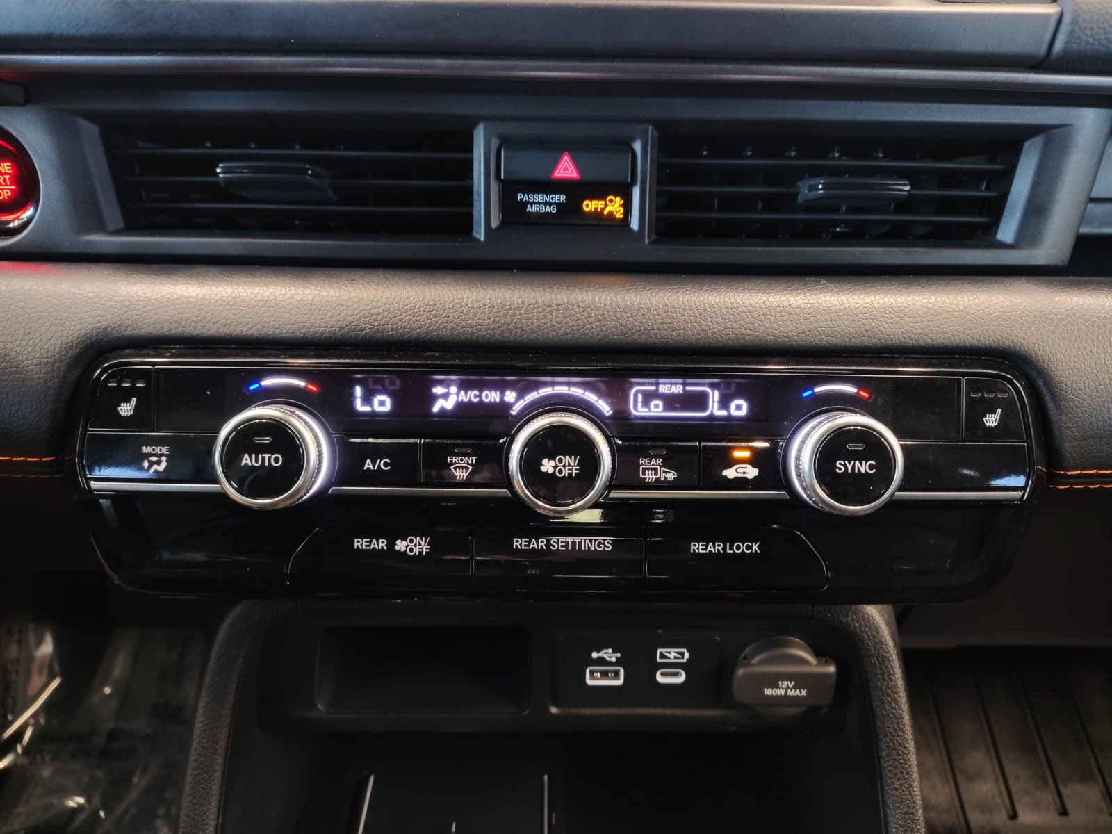 Used 2024 Honda Pilot TrailSport image 18