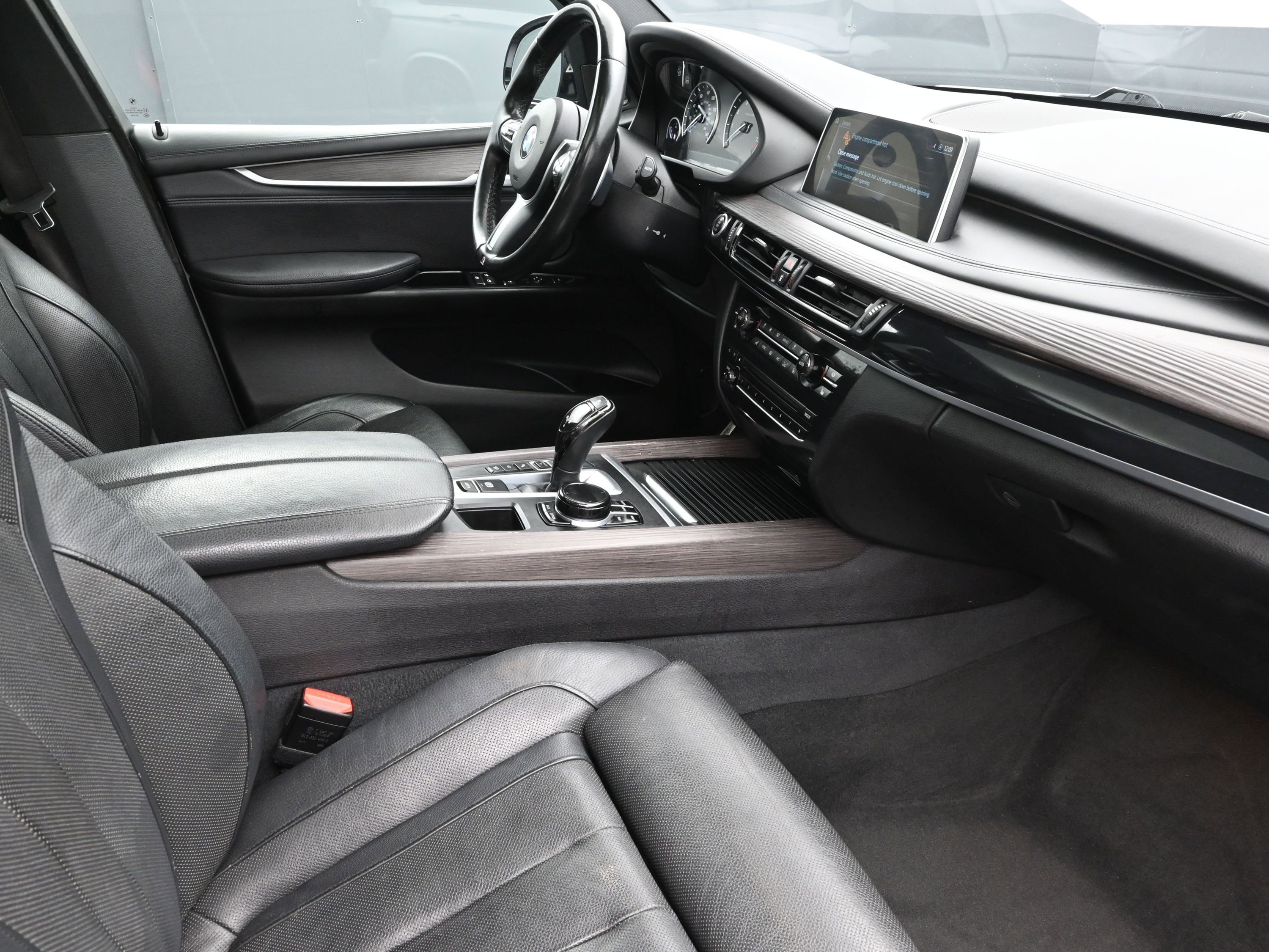 Used 2017 BMW X5 xDrive50i image 26