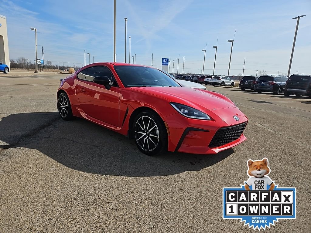 Used 2023 Toyota GR86 image 3