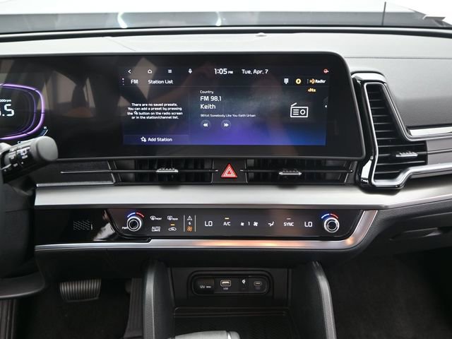 Used 2025 Kia Sportage EX image 6