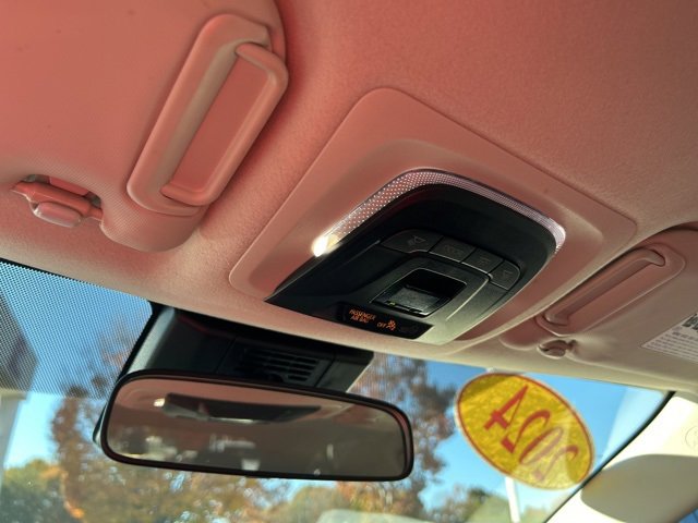 Used 2024 Toyota Corolla LE image 28