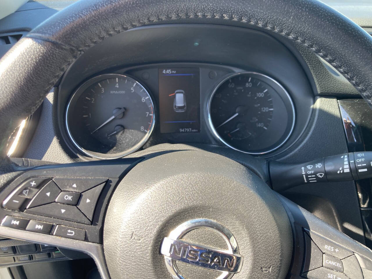 Used 2019 Nissan Rogue S w/ Special Edition Package AWD/4WD image 17
