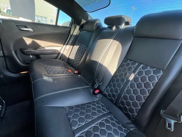 Used 2018 Dodge Charger GT w/ Blacktop Package AWD/4WD image 9