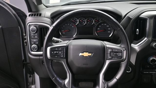 Used 2021 Chevrolet Silverado 1500 LT w/ Bed Protection Package AWD/4WD image 19