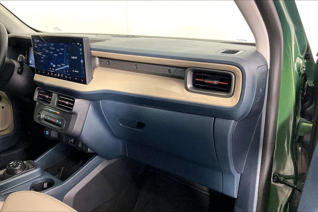 Used 2025 Ford Maverick Lariat AWD/4WD image 19