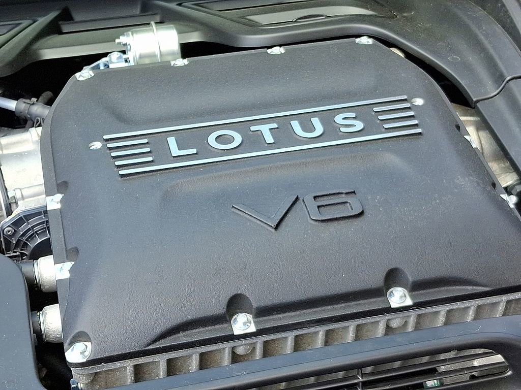 Used 2025 Lotus Emira image 32