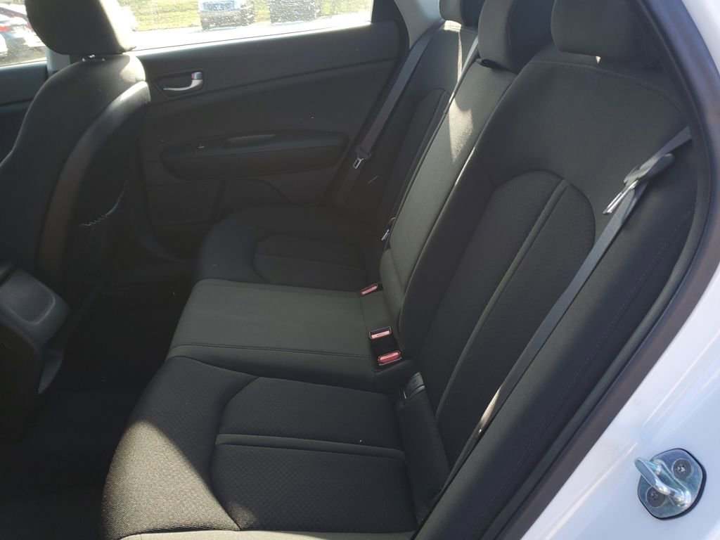 Used 2016 Kia Optima LX image 8