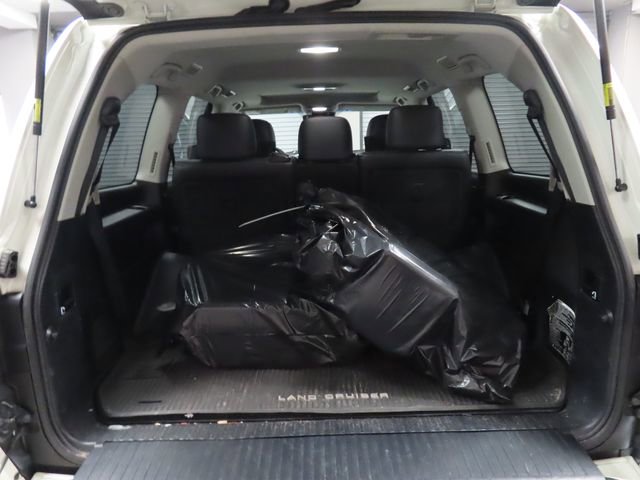 Used 2016 Toyota Land Cruiser image 22