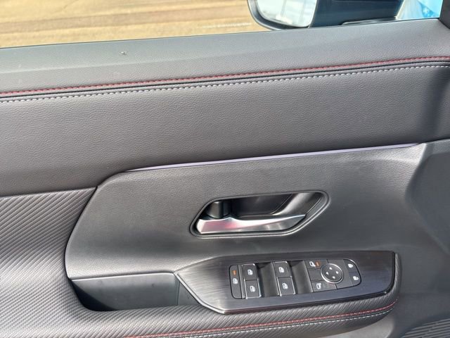 New 2026 Nissan Kicks SR w/ SR Premium Package image 11