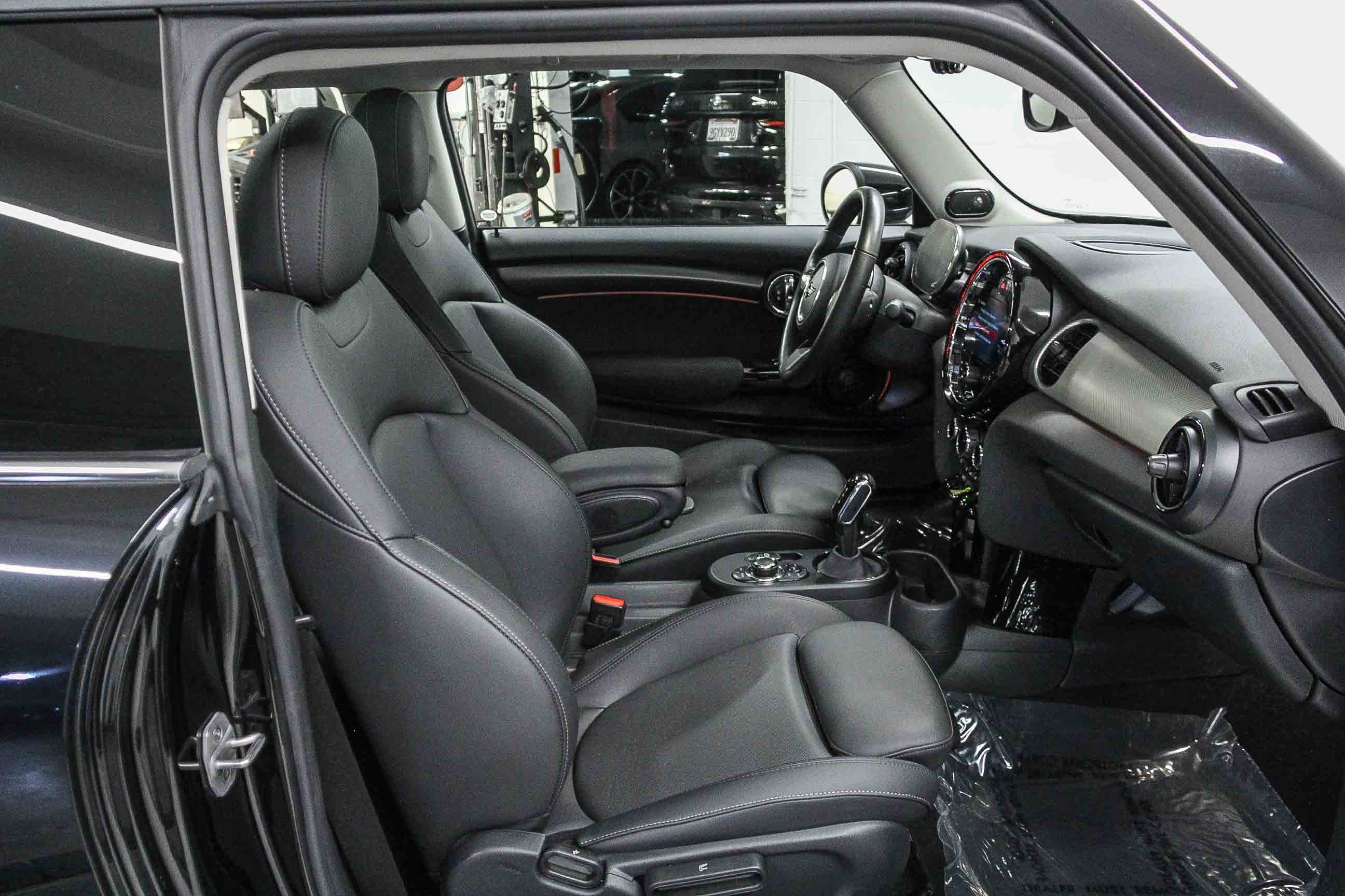 Used 2024 MINI Cooper SE FWD image 18