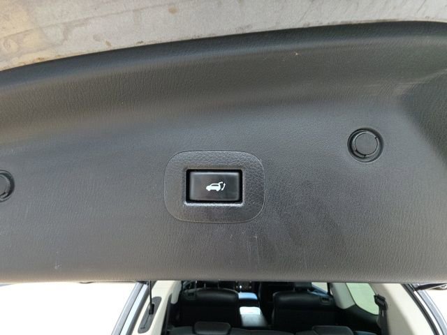 Used 2020 Nissan Armada Platinum w/ Captain's Chairs Package image 33