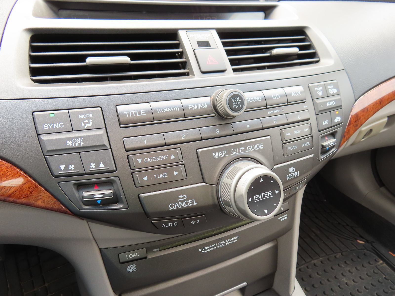 Used 2011 Honda Accord EX-L image 24