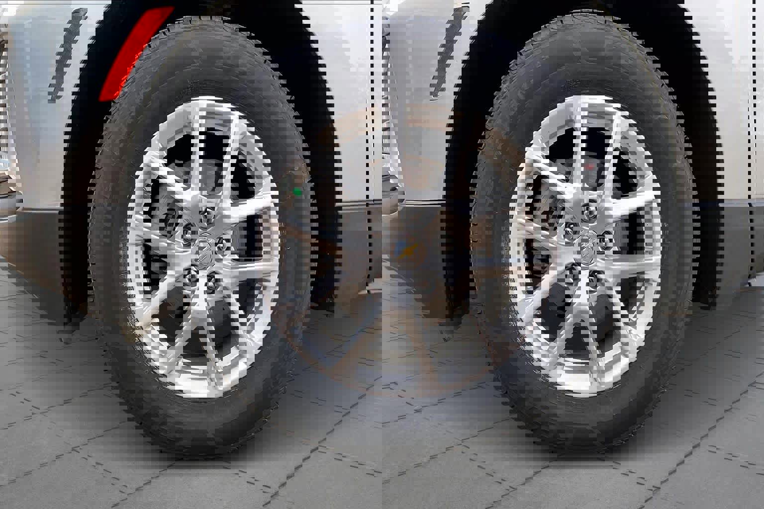 Certified 2024 Chevrolet Equinox LT image 12