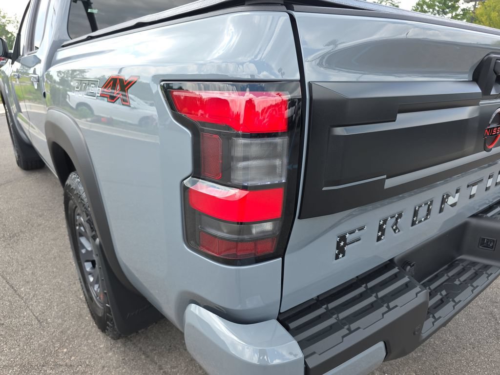 New 2026 Nissan Frontier 4x4 Crew Cab image 16